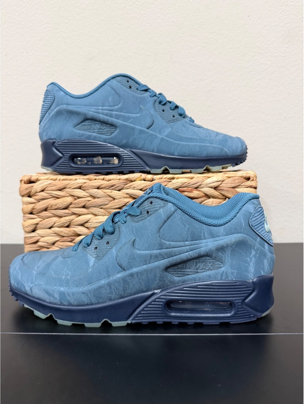 Size 8.5 - Nike Air Max 90 “Thunderstorm”